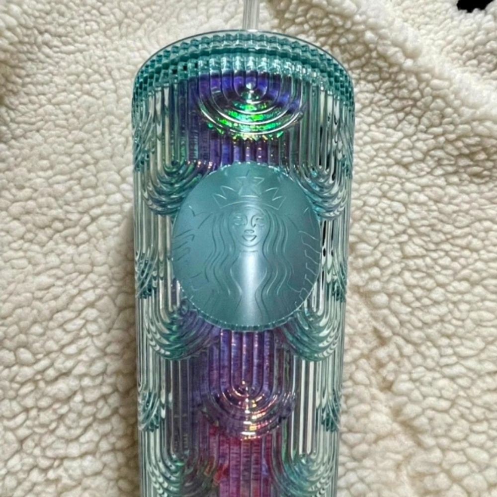 💚 Starbucks Spring 2022 Green Iridescent Grande Tumbler